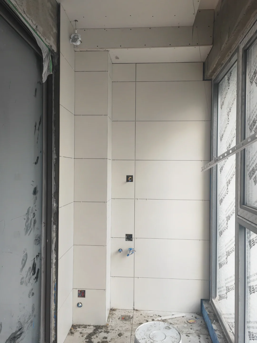 阳台墙砖脱落怎么办(阳台墙砖脱落怎么办视频) 阳台墙砖脱落怎么办(阳台墙砖脱落怎么办视频)